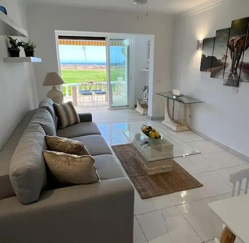 Ferienapartment In Pebble